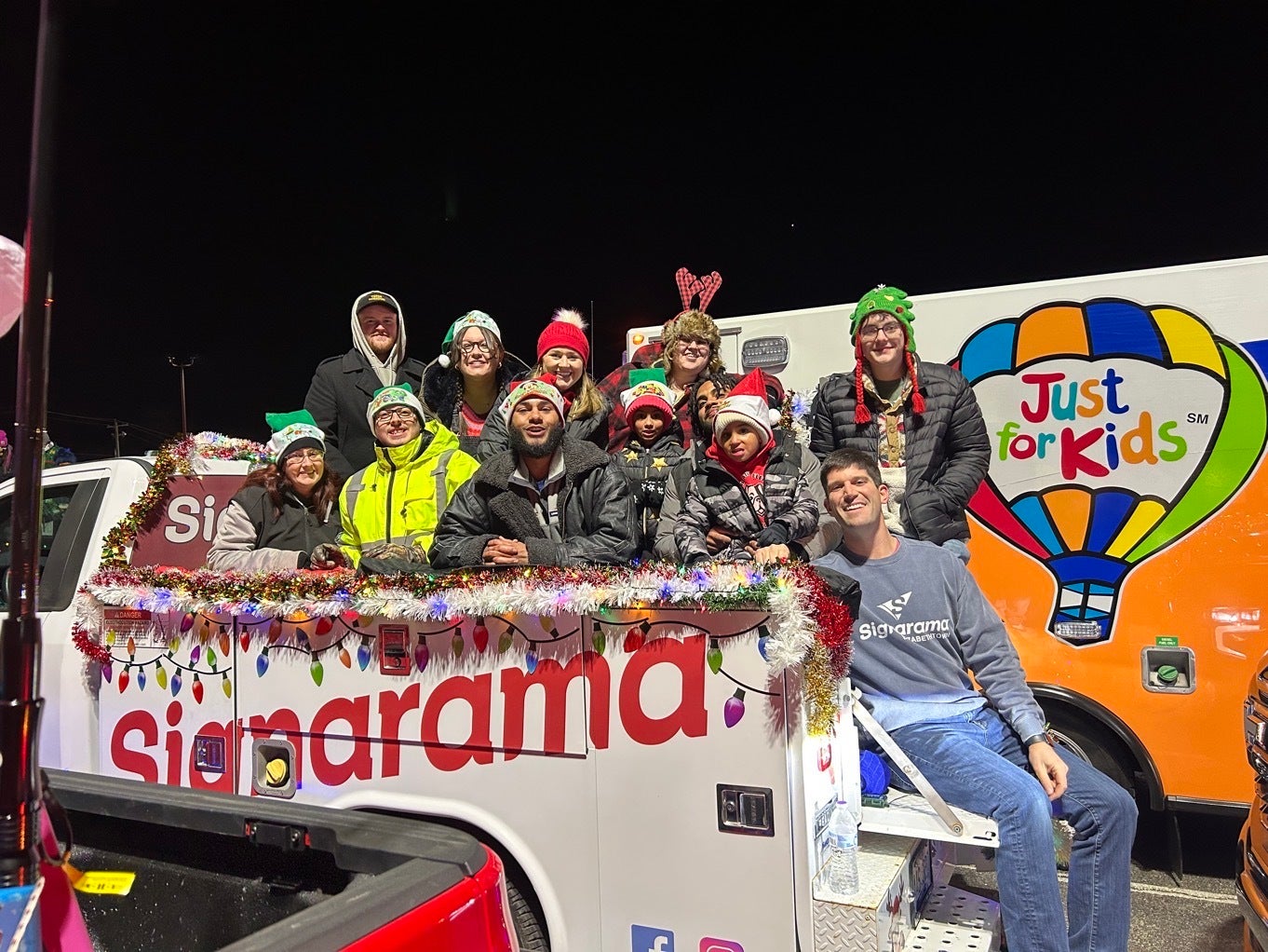 Christmas Parade 2024! 🎄🎅🏻 - Elizabethtown, KY