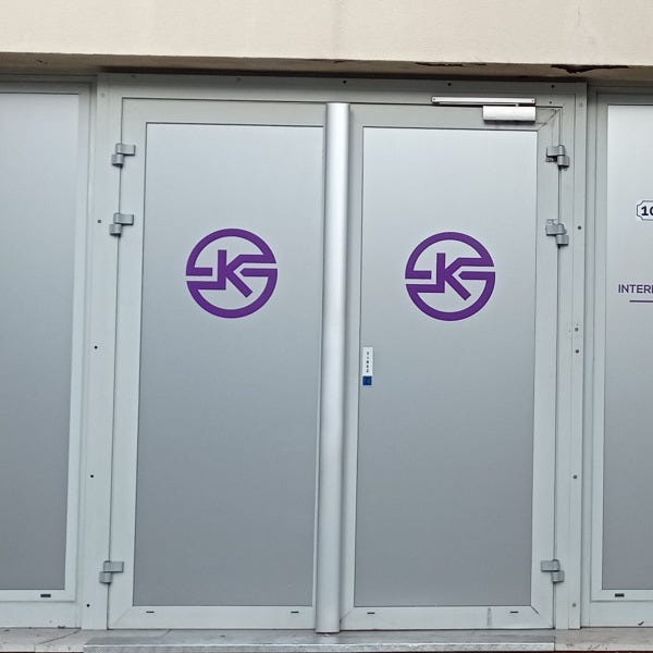 vitrophanie-depoli-vitres-logo-by-signarama-montpellier