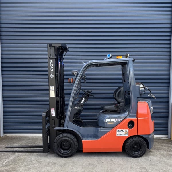 Used Toyota Compact LPG Forklift #W262