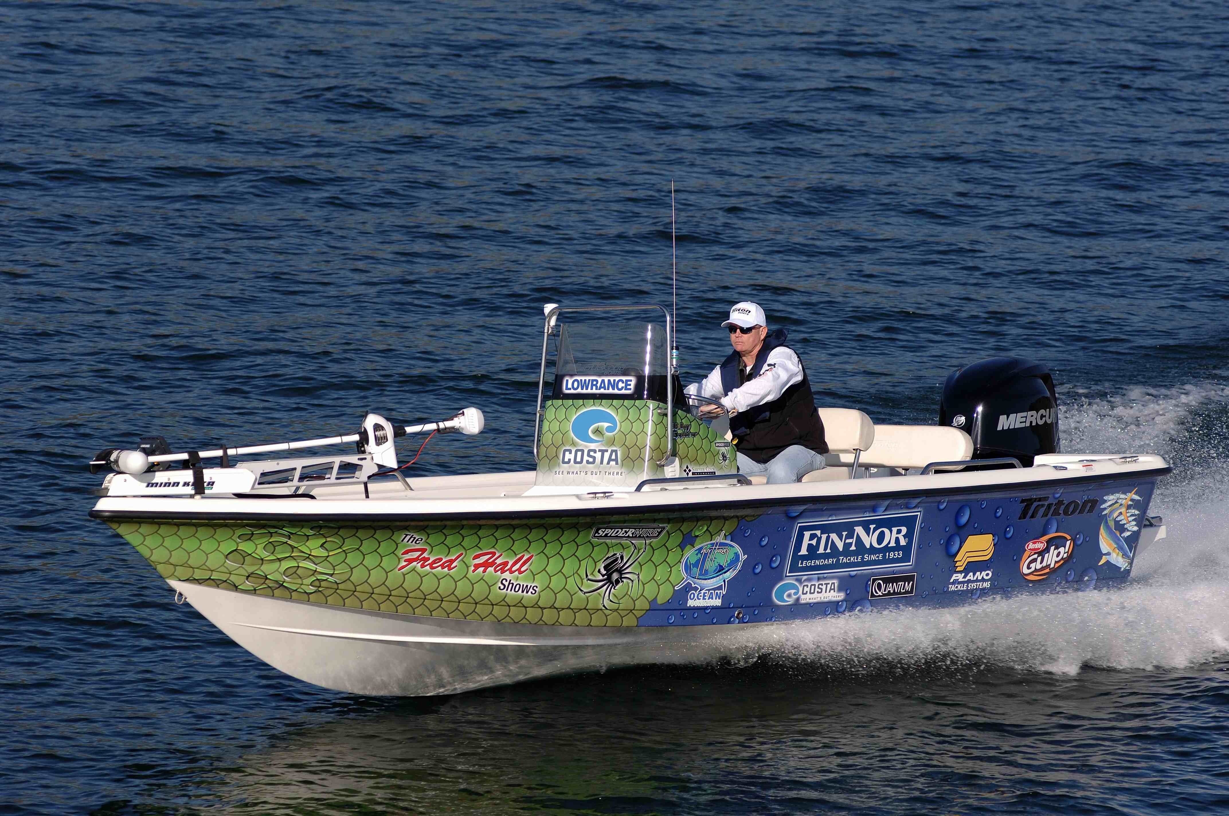 Boat Wraps & Graphics