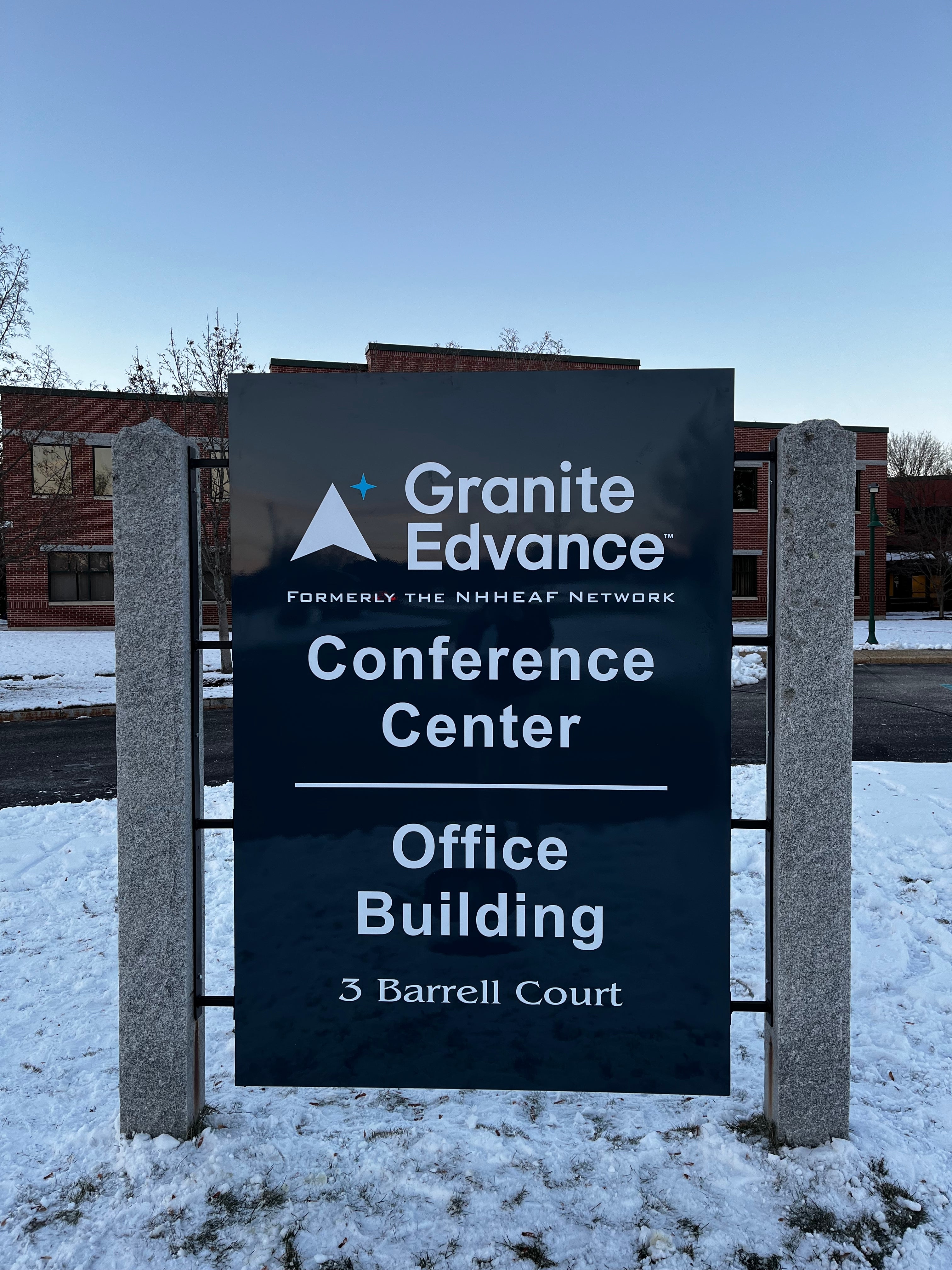 Custom Outdoor Signs for Business