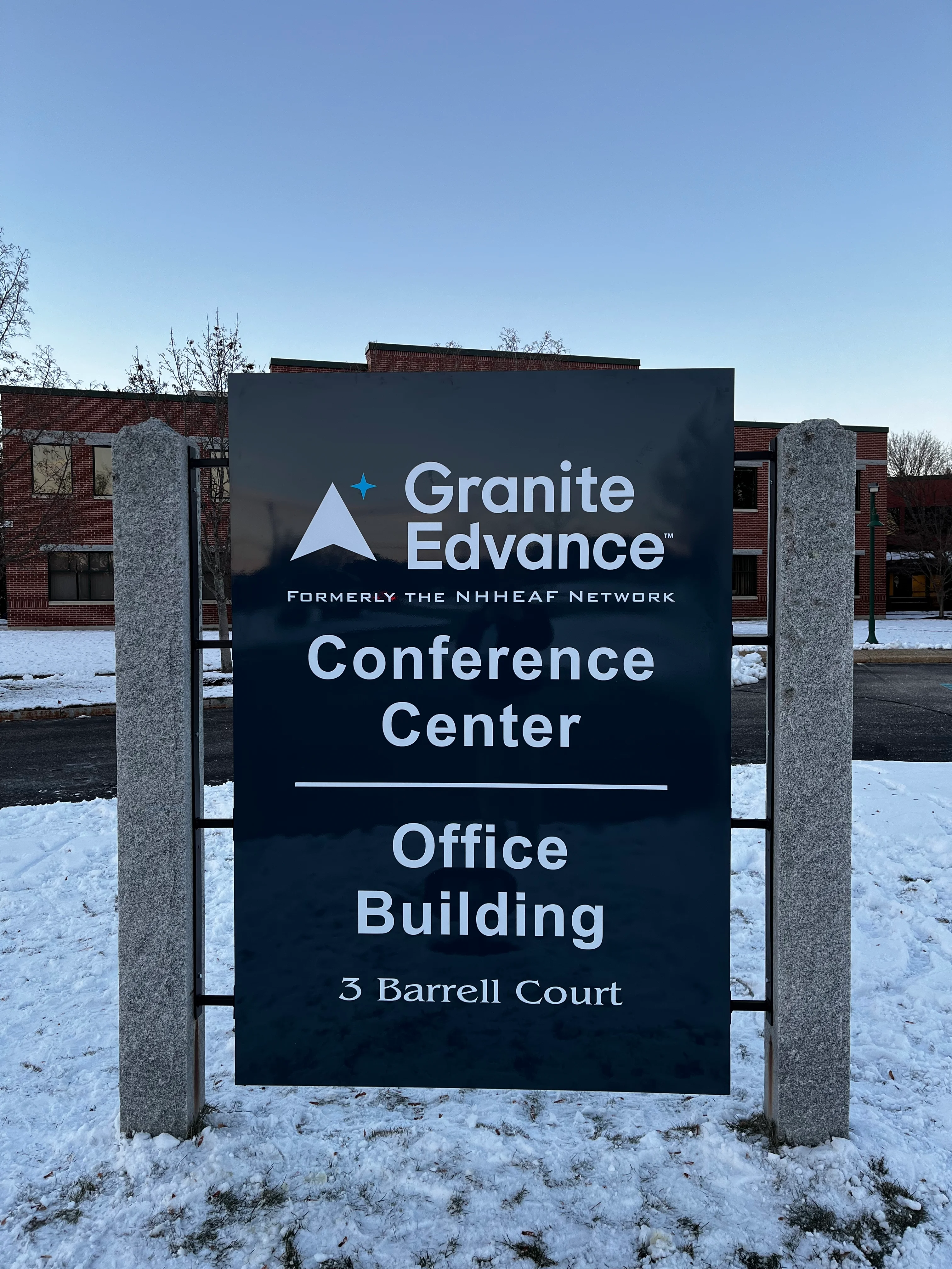 Custom Outdoor Signs for Business