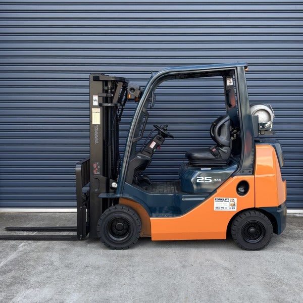 Forklift Clearance Centre - Servicing