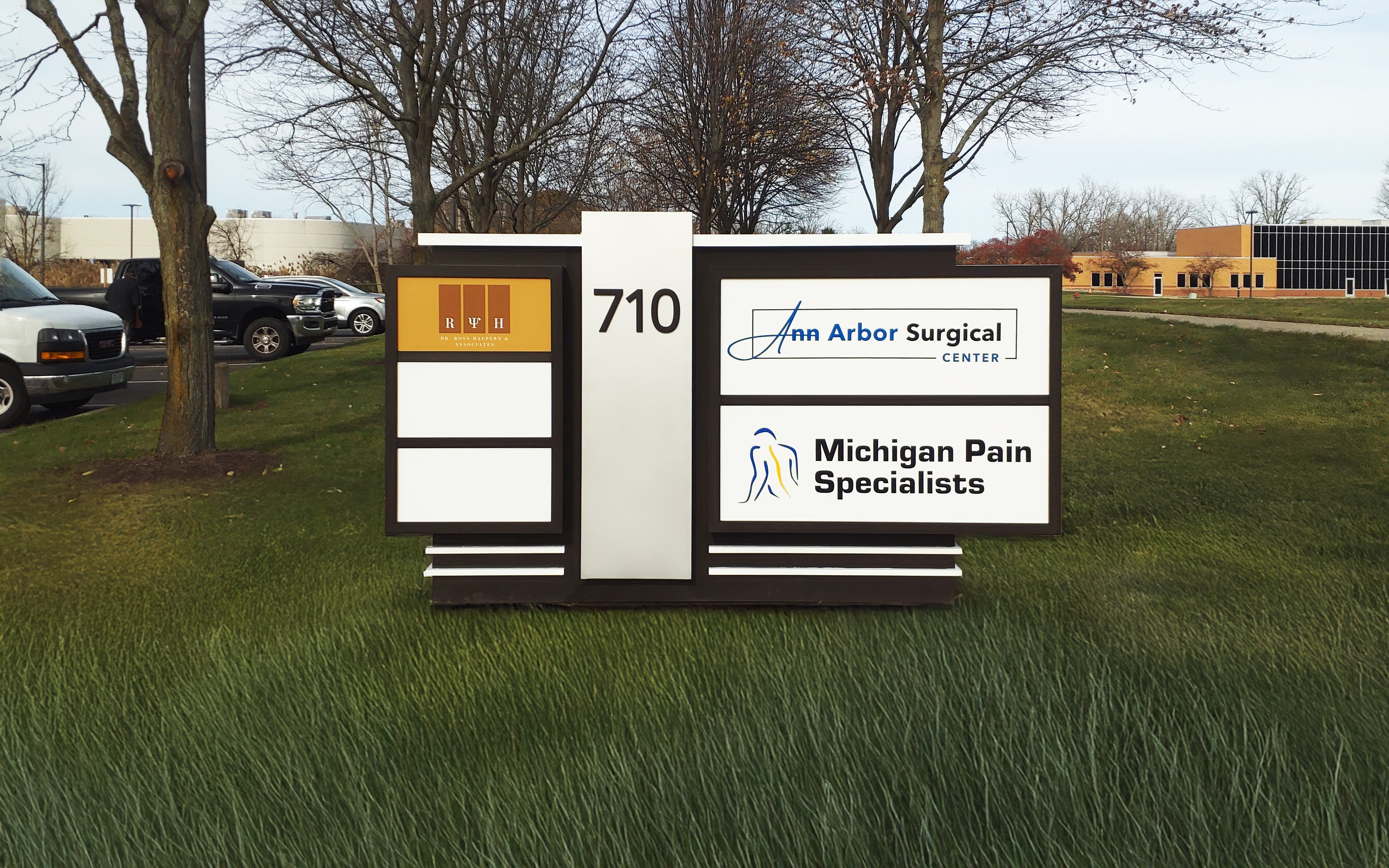 Ann Arbor Surgical Center Monument Sign