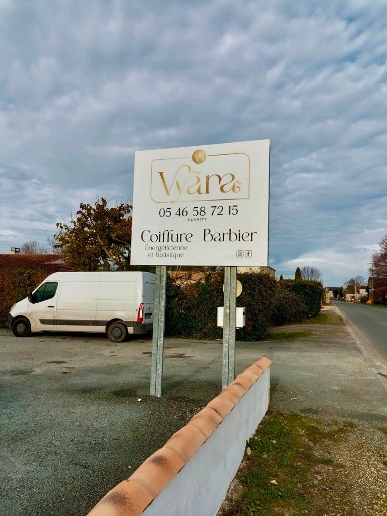 enseigne lettres découpées