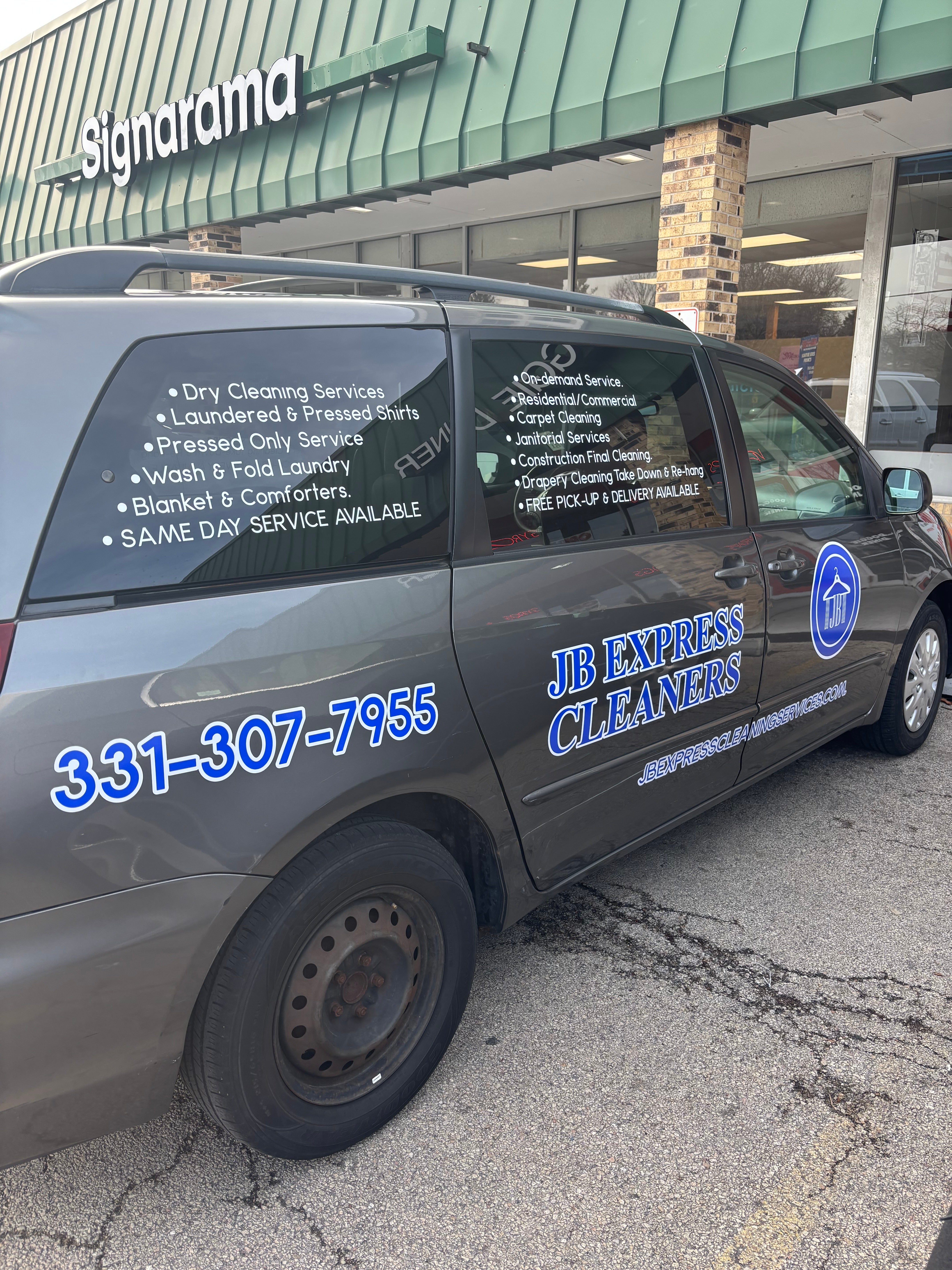Custom Signs for Your Woodridge Business