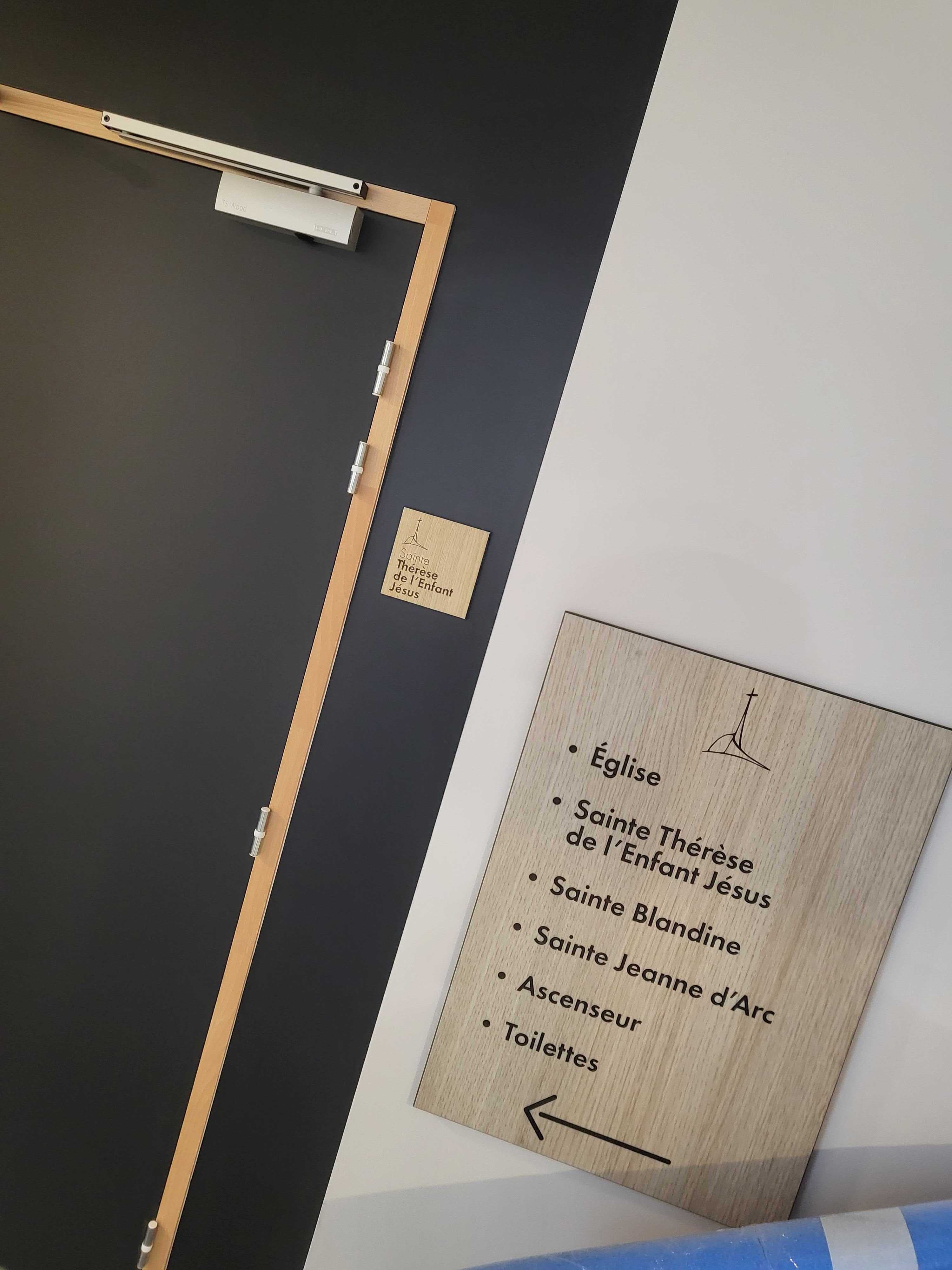 Signarama accompagne la signalétique de l’église Saint-Joseph-le-Bienveillant