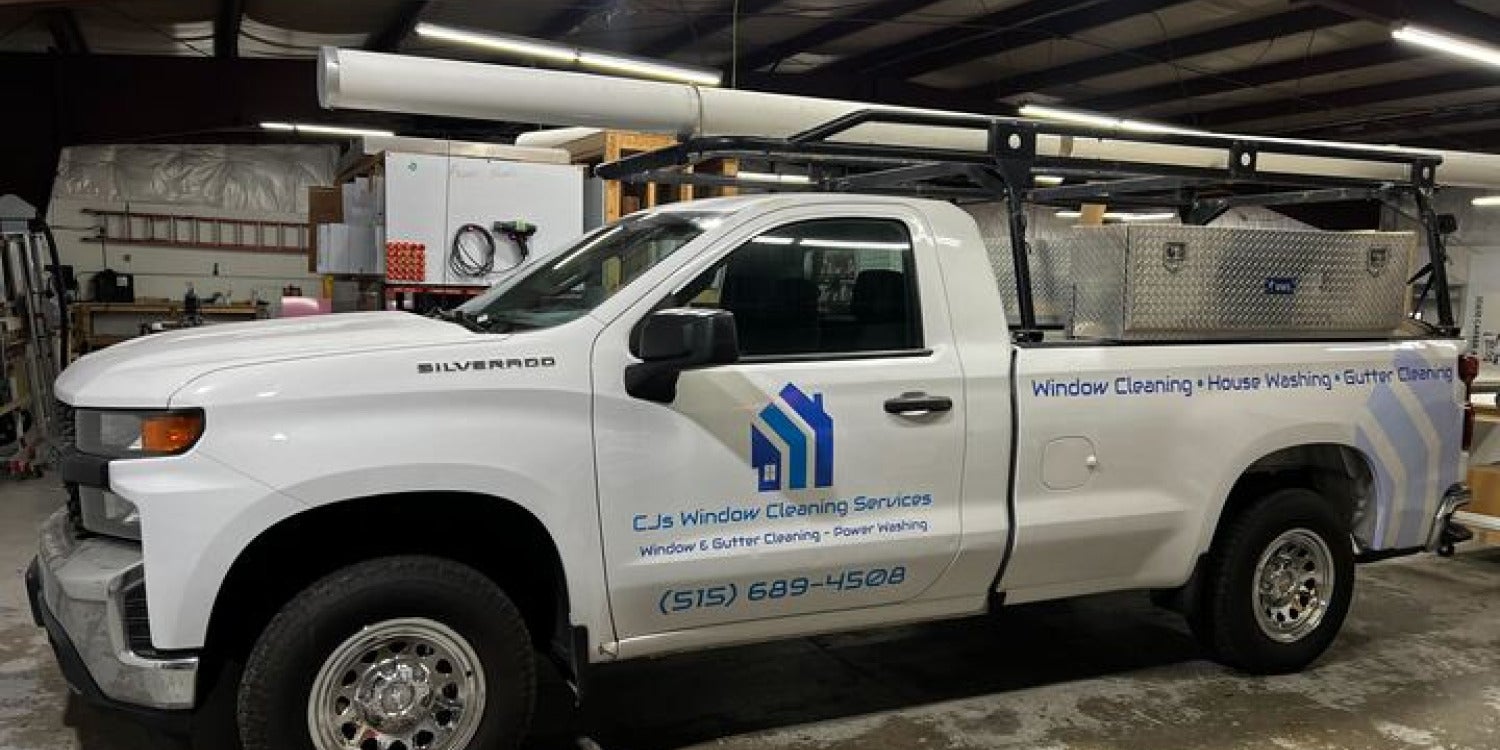 Truck Wraps, Signs & Graphics