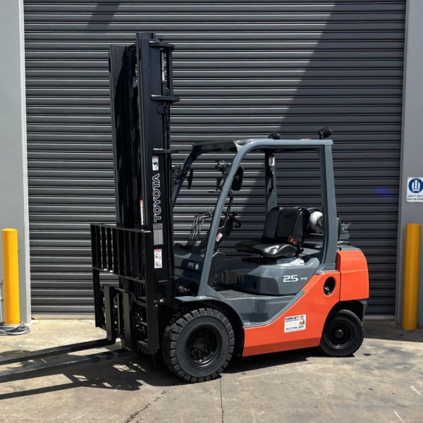 Used Toyota LPG Forklift #2197