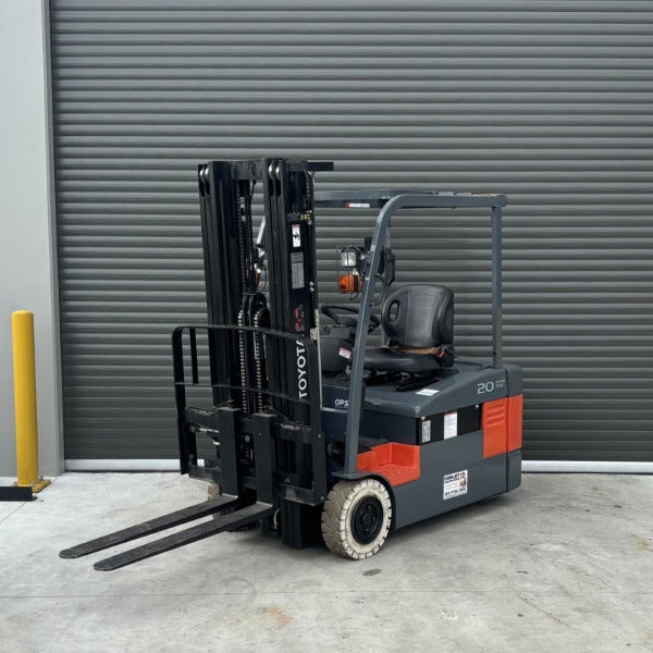 Used Toyota Electric Forklift #2152