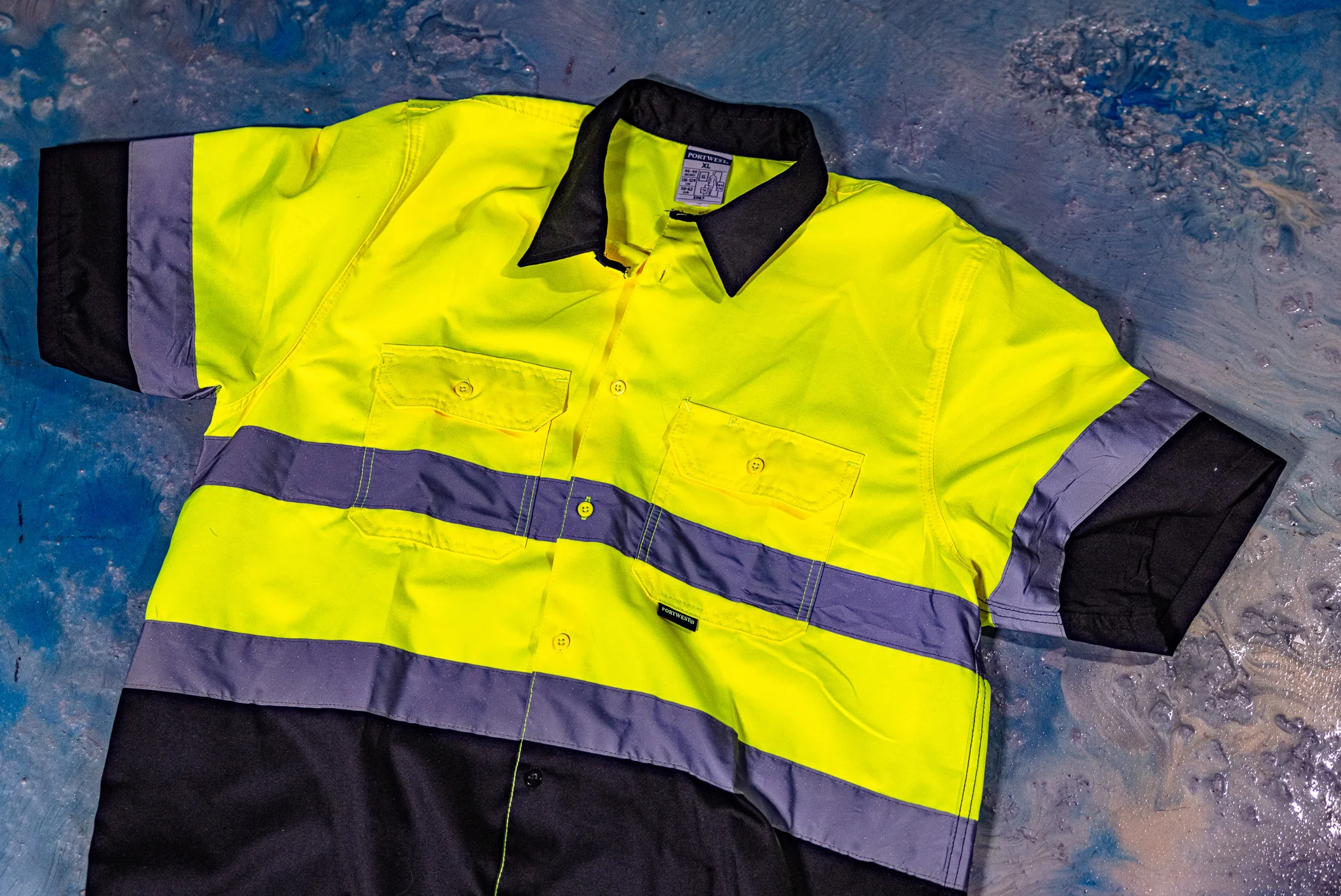 Gear Up for Summer: Stay Safe & Seen on the Job Site