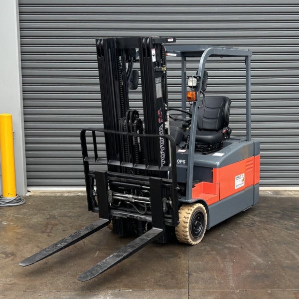 Used Toyota Electric Forklift #2192