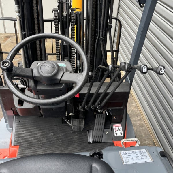 Used Toyota Electric Forklift #2192