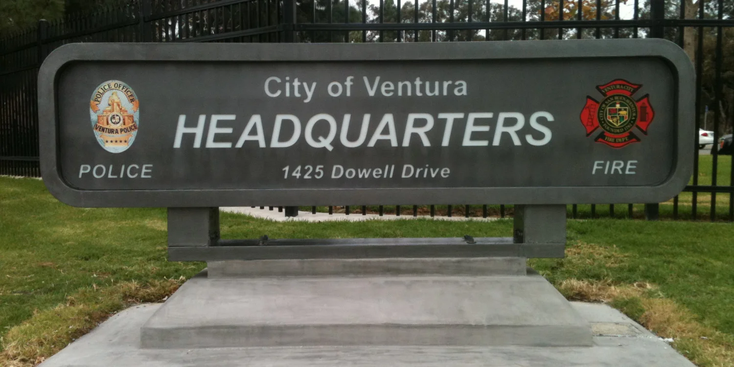 Custom Outdoor Signs for Business