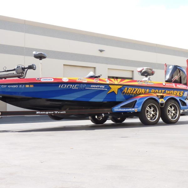 custom-boat-graphic-wrap.jpg