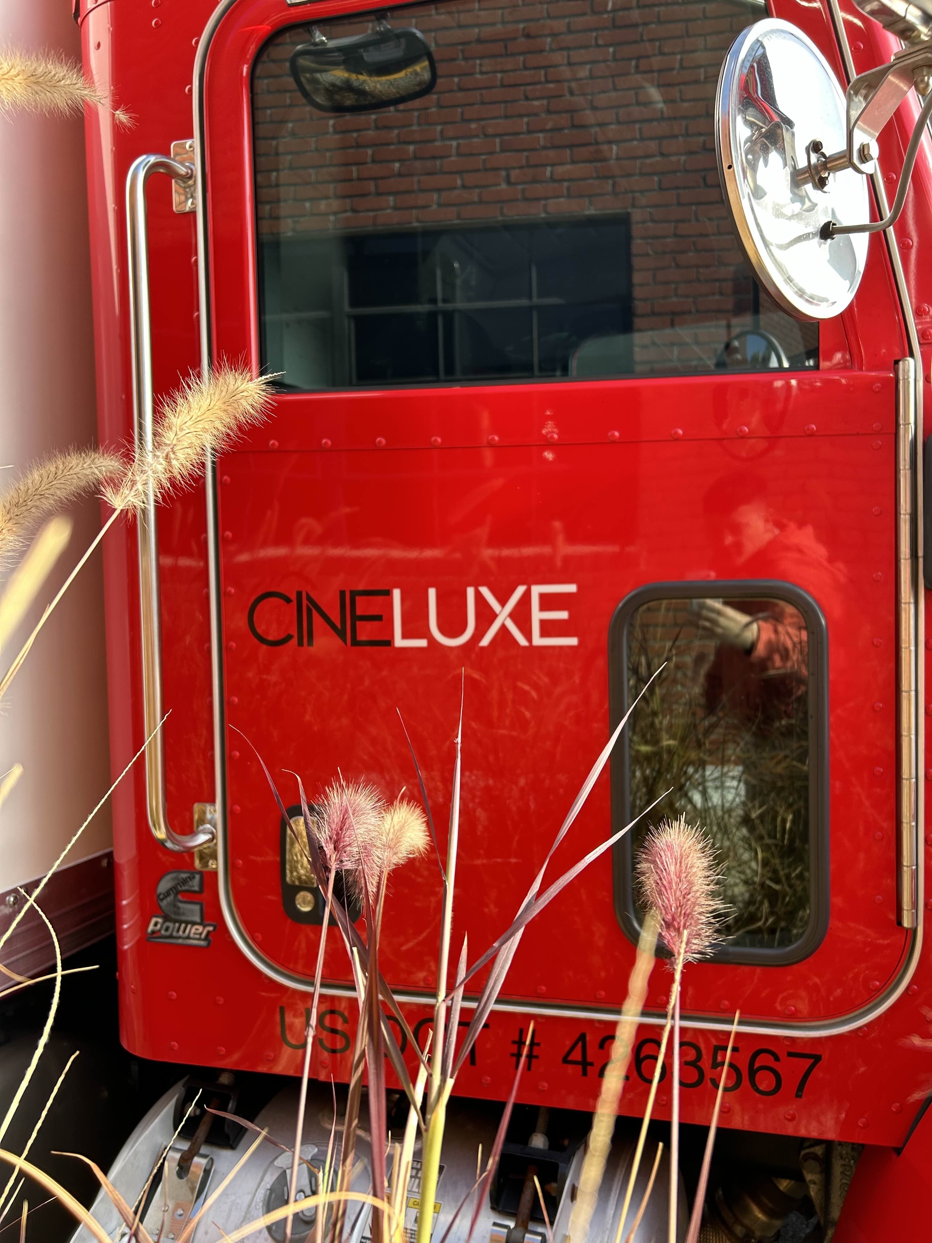  Big Decals for Trucks – Powerful Branding on the Road! 