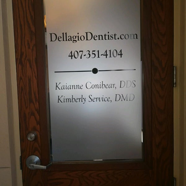 N-20672 - Dellagiodentist.com - Black Letter Vinyl