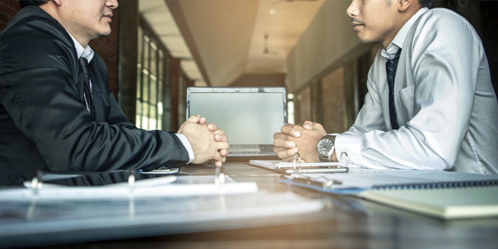 Building Relationships with Clients: The Importance of Trust and Communication in Business Brokerage