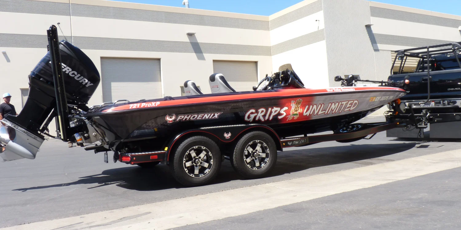 Boat Lettering & Decals
