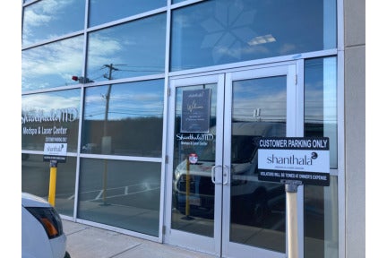 Know where to park at ShanthalaMD MedSpa