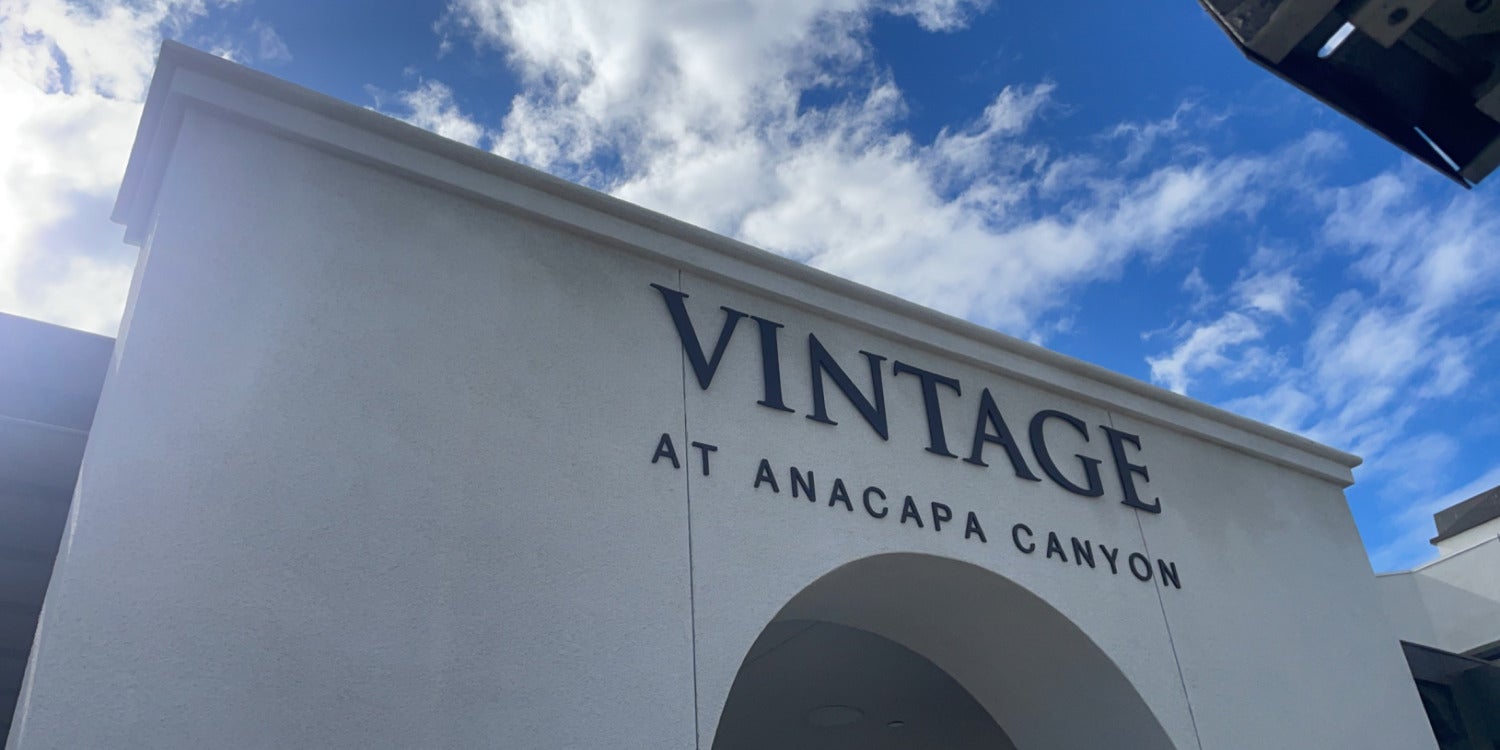 Building & Commercial Signs