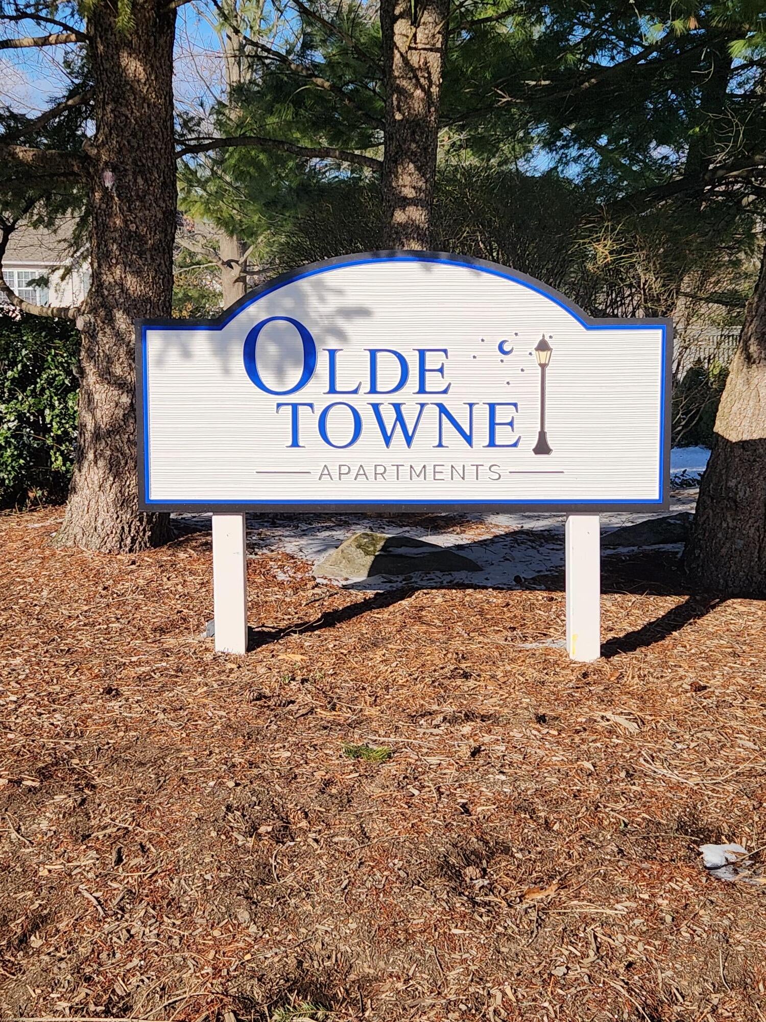 Boost visibility with freestanding business signage