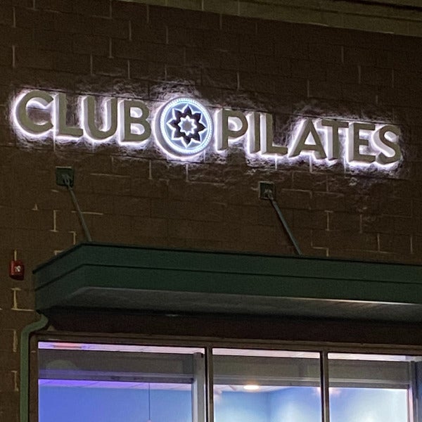 halo lit channel letters for club pilates in pelham manor