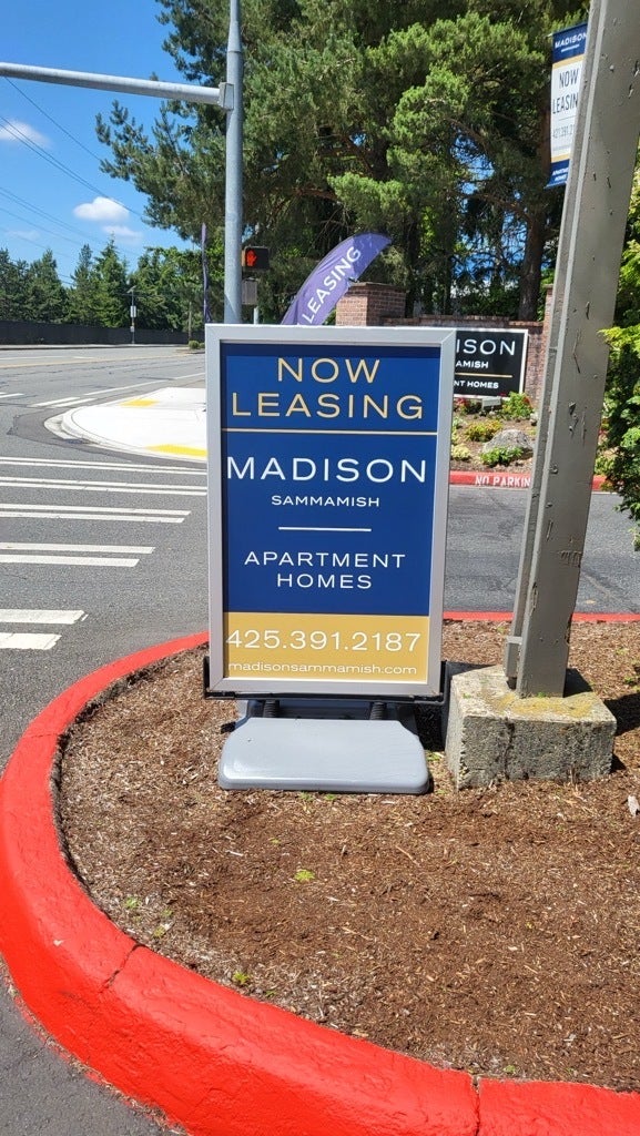 Signs That Promotes Properties - Wind-Resistant Sidewalk Signs, Madison, Sammamish, WA