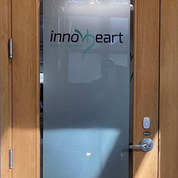 Newton InnovHeart Window Glass graphics frosting