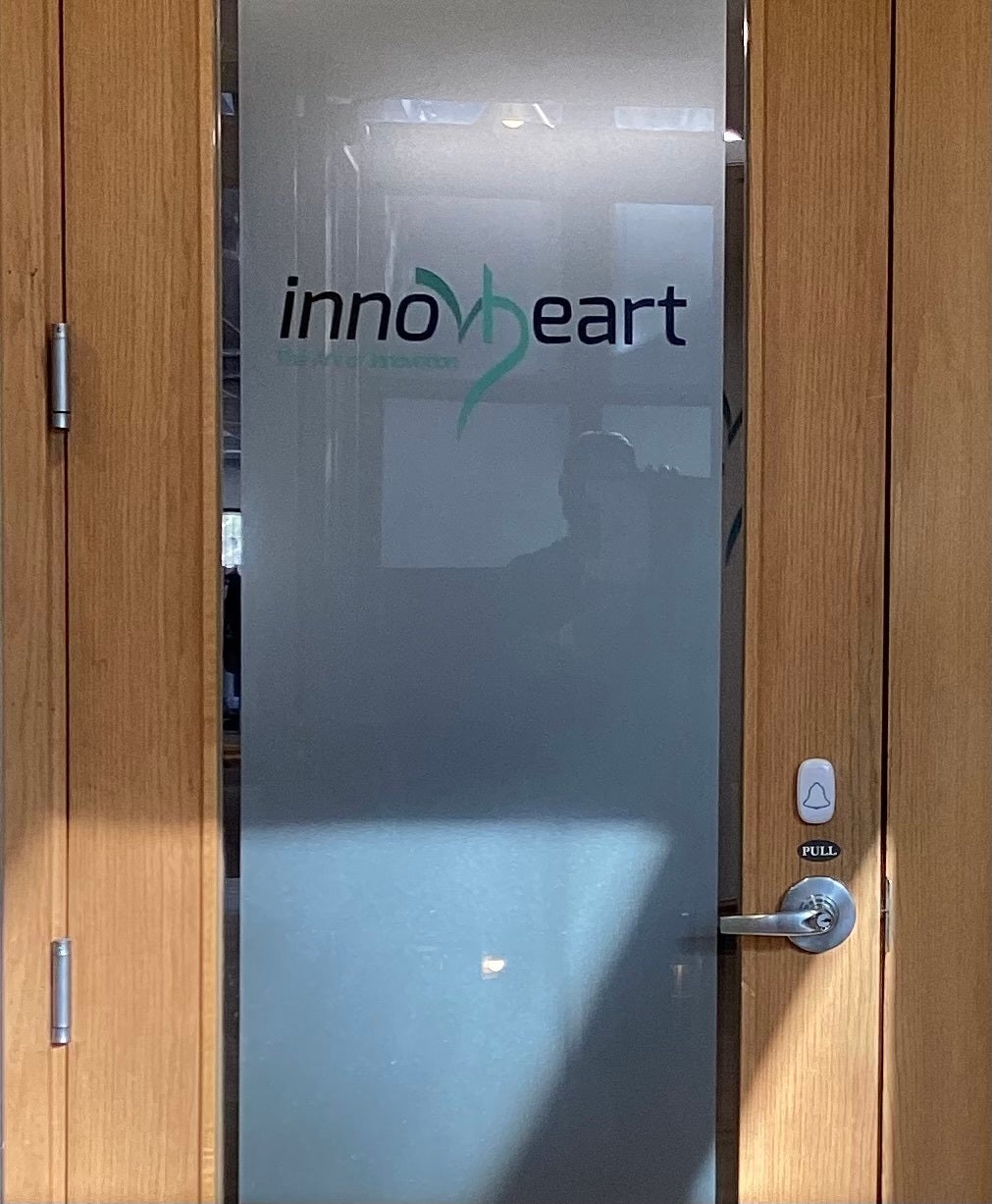 Dimensional Reception Logo - InnovHeart (Newton, MA)
