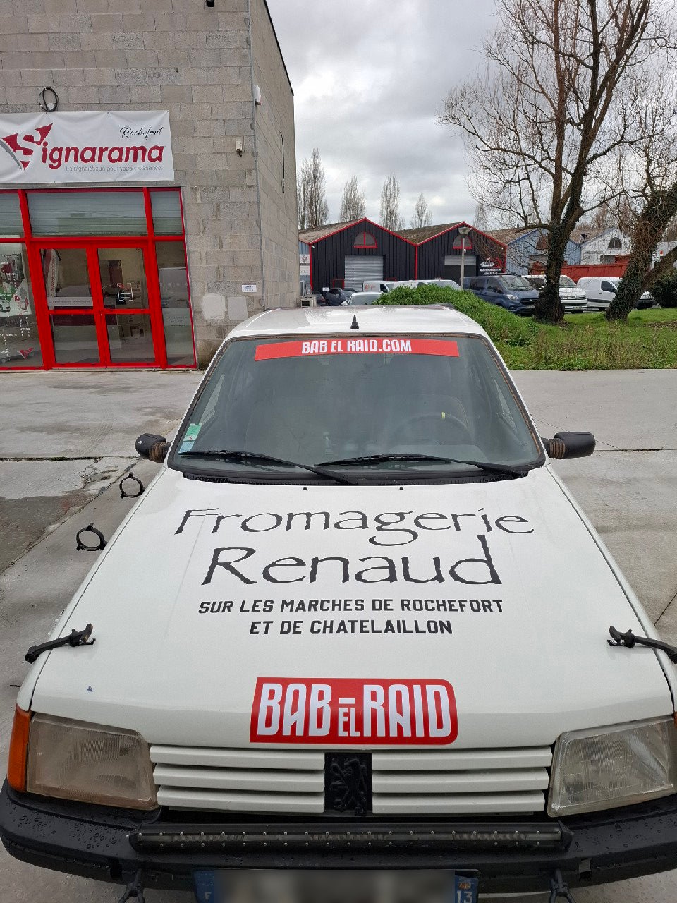 Flocage véhicule pour le Bab el Raid 2025