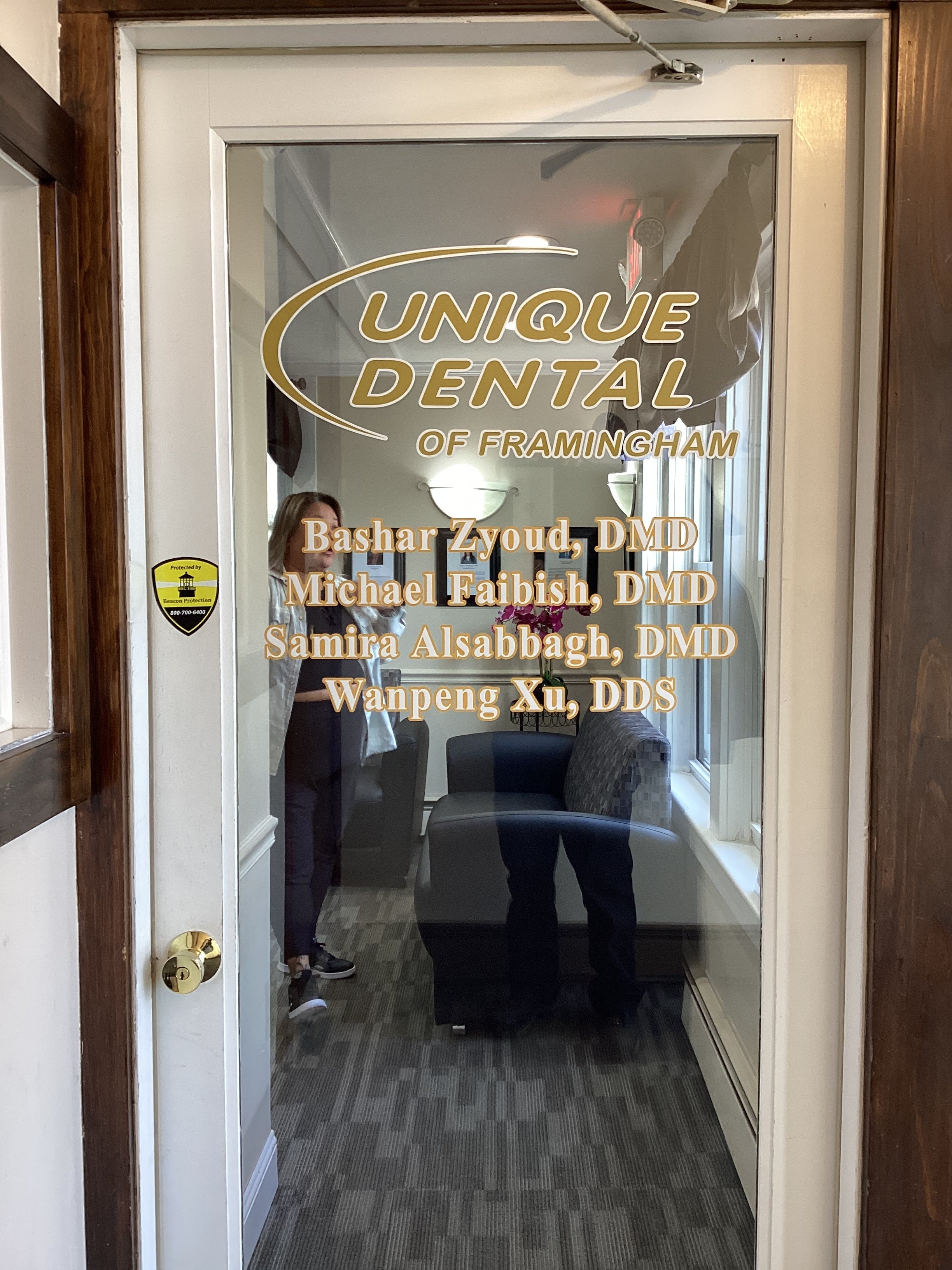 Tenant Panel & Window Graphics Update - Unique Dental of Framingham (Framingham, MA)