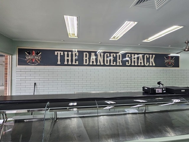 Bangin new signage for this local business.