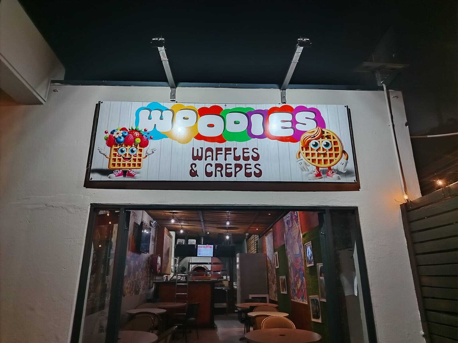 Welcome Woodies Waffles & Crepes!