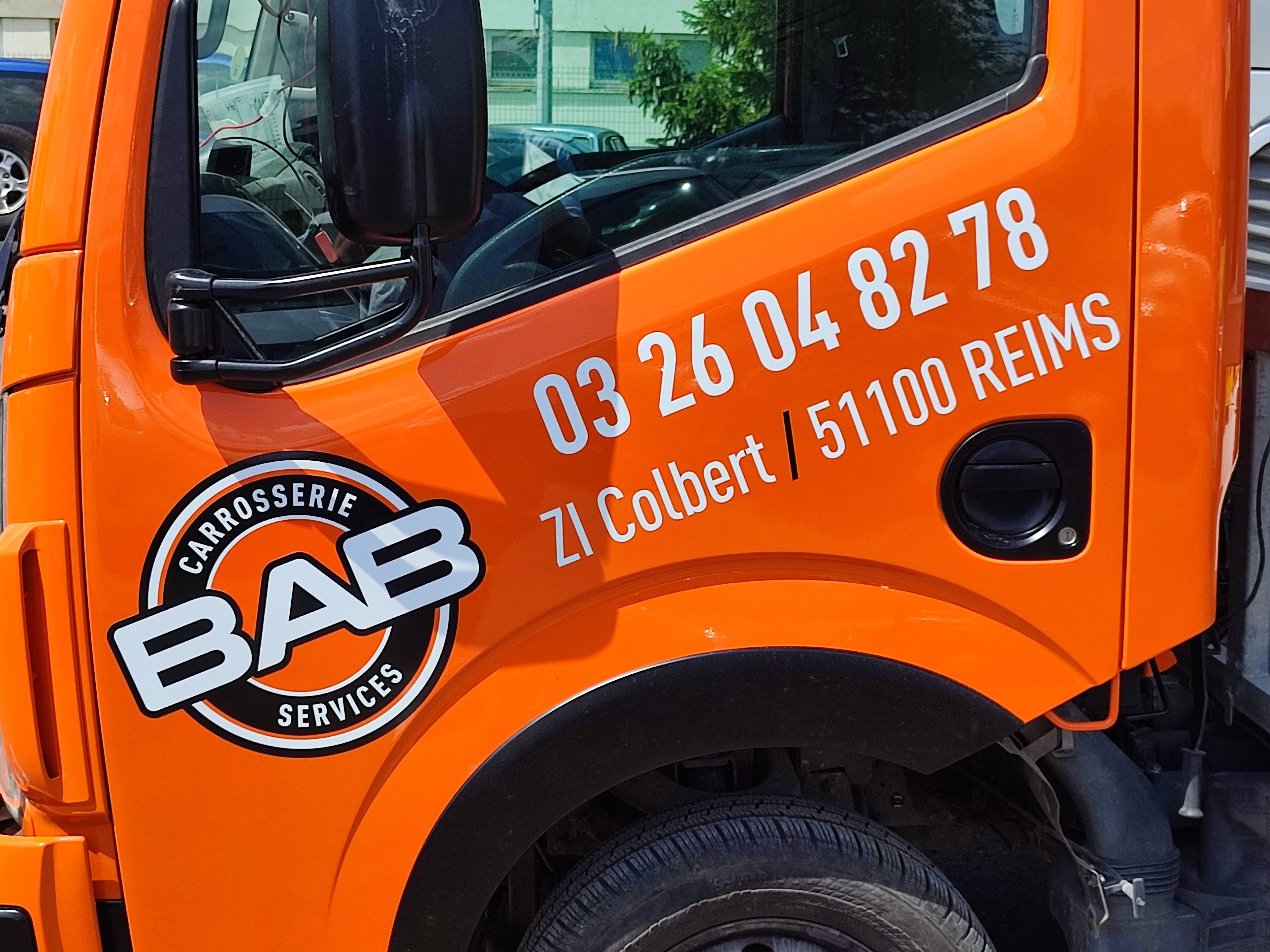 Personnalisation de la dépanneuse de BAB Services par Signarama Reims