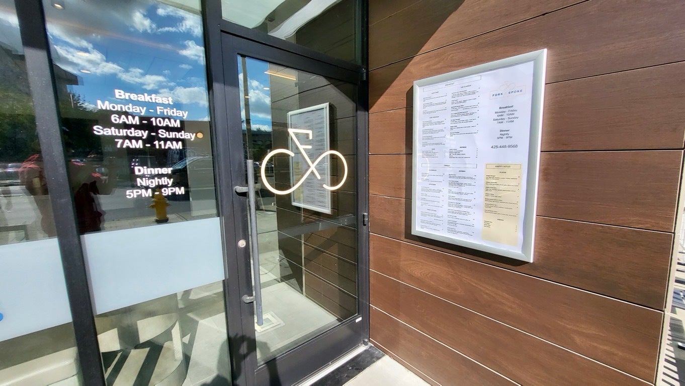 Custom Wayfinding Signs - Signs that Improves Guest Experience - Hilton Garden Inn, Redmond, WA