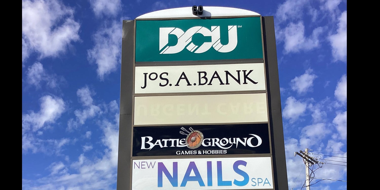 Custom Pylon Signs