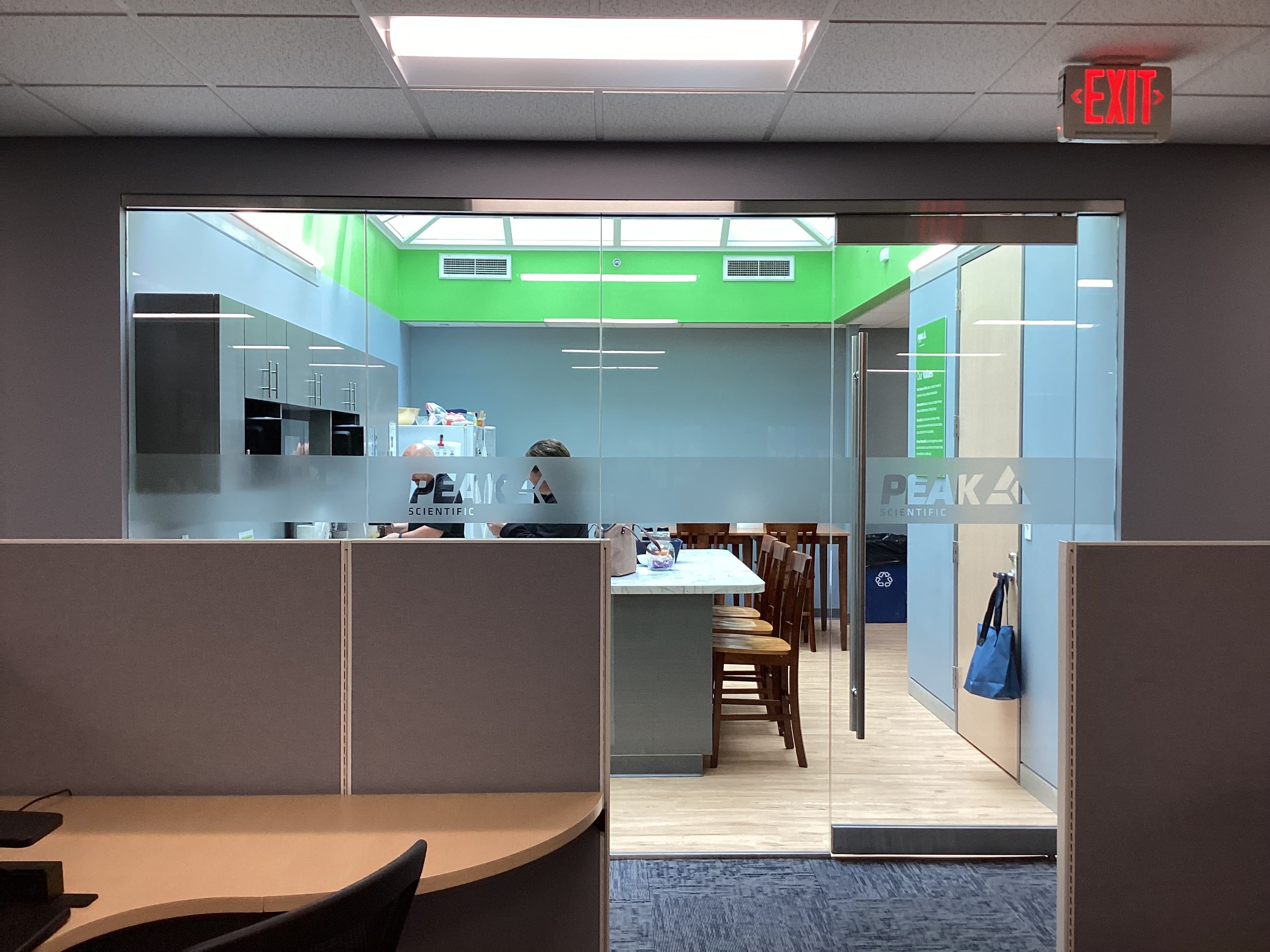 Window Frosting Privacy Glass - Peak Scientific (Westford, MA)