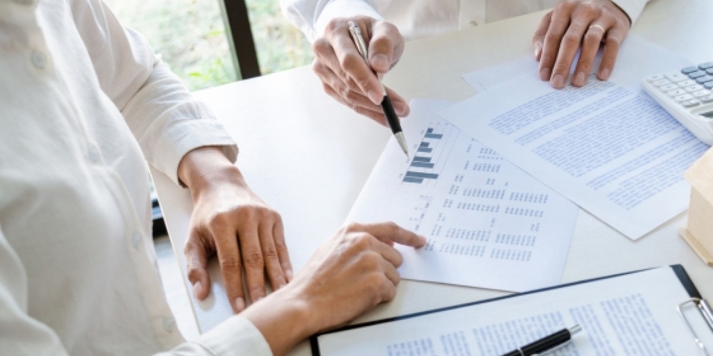 How to Assess the Value of a Business Before Buying