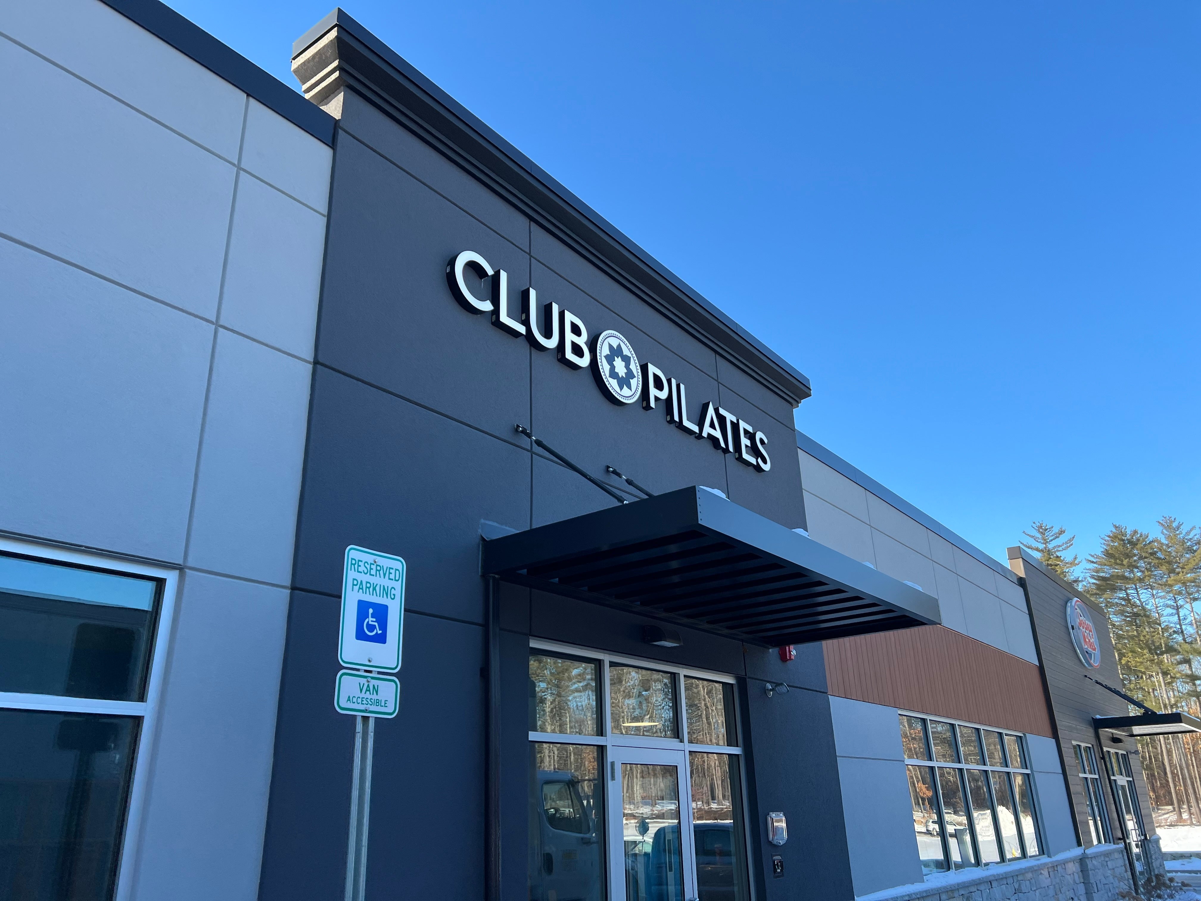 Building & Commercial Signs