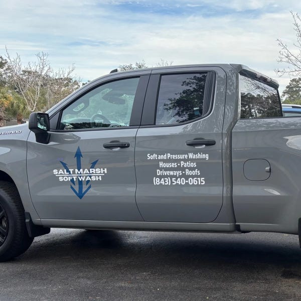 Custom vehicle graphics