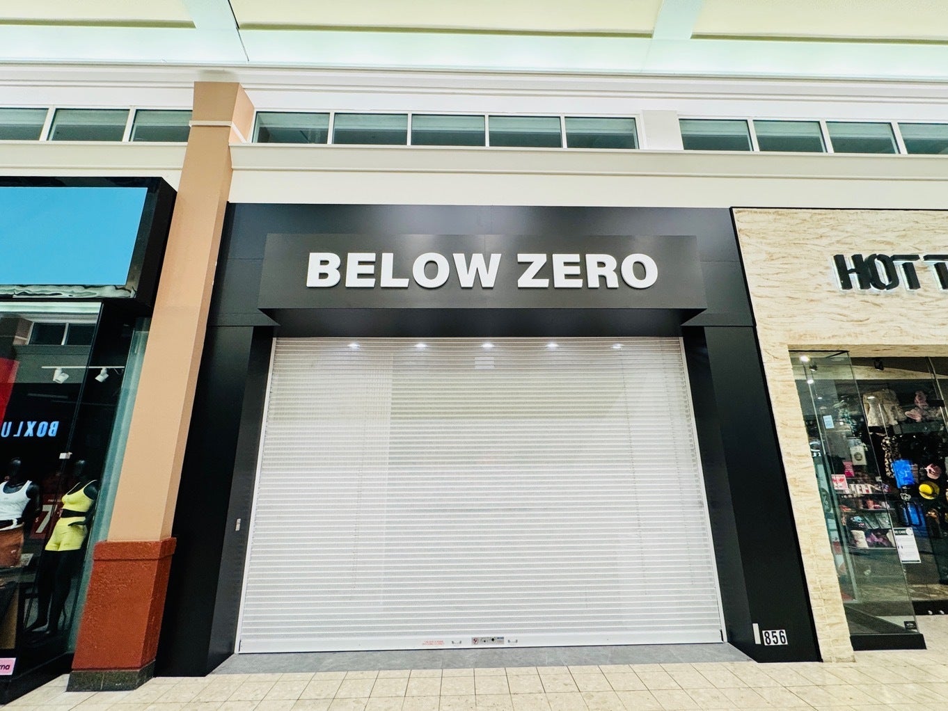 Dimensional Letters for Below Zero at Pembroke Lakes Mall