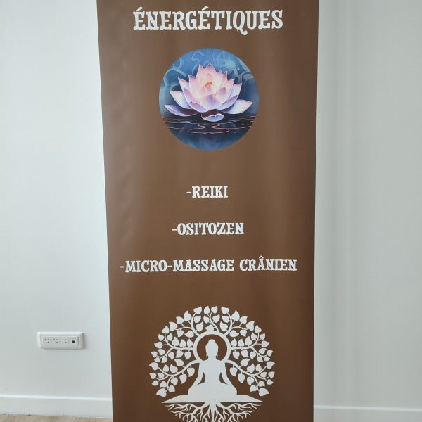 Création d'un roll up personnalisé pour les Soins d'Artemis par Signarama Reims
