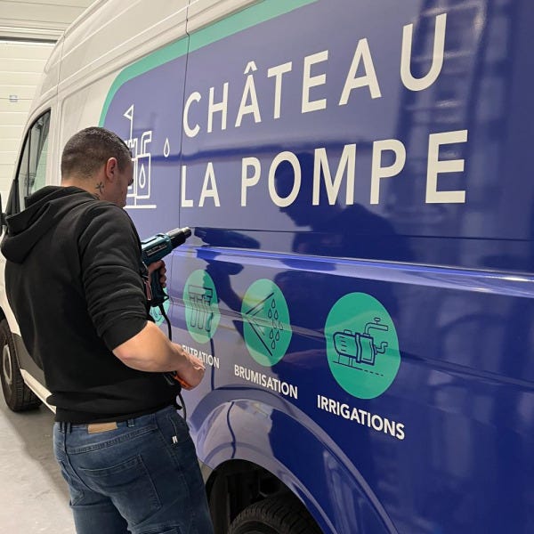 2025-SIGNARAMA-SAINT-ETIENNE-CHATEAU-LA-POMPE-MARQUAGE-VEHICULES-1 (3)