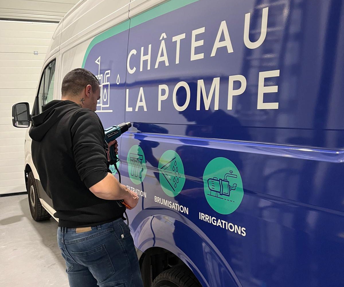 Covering Château La Pompe