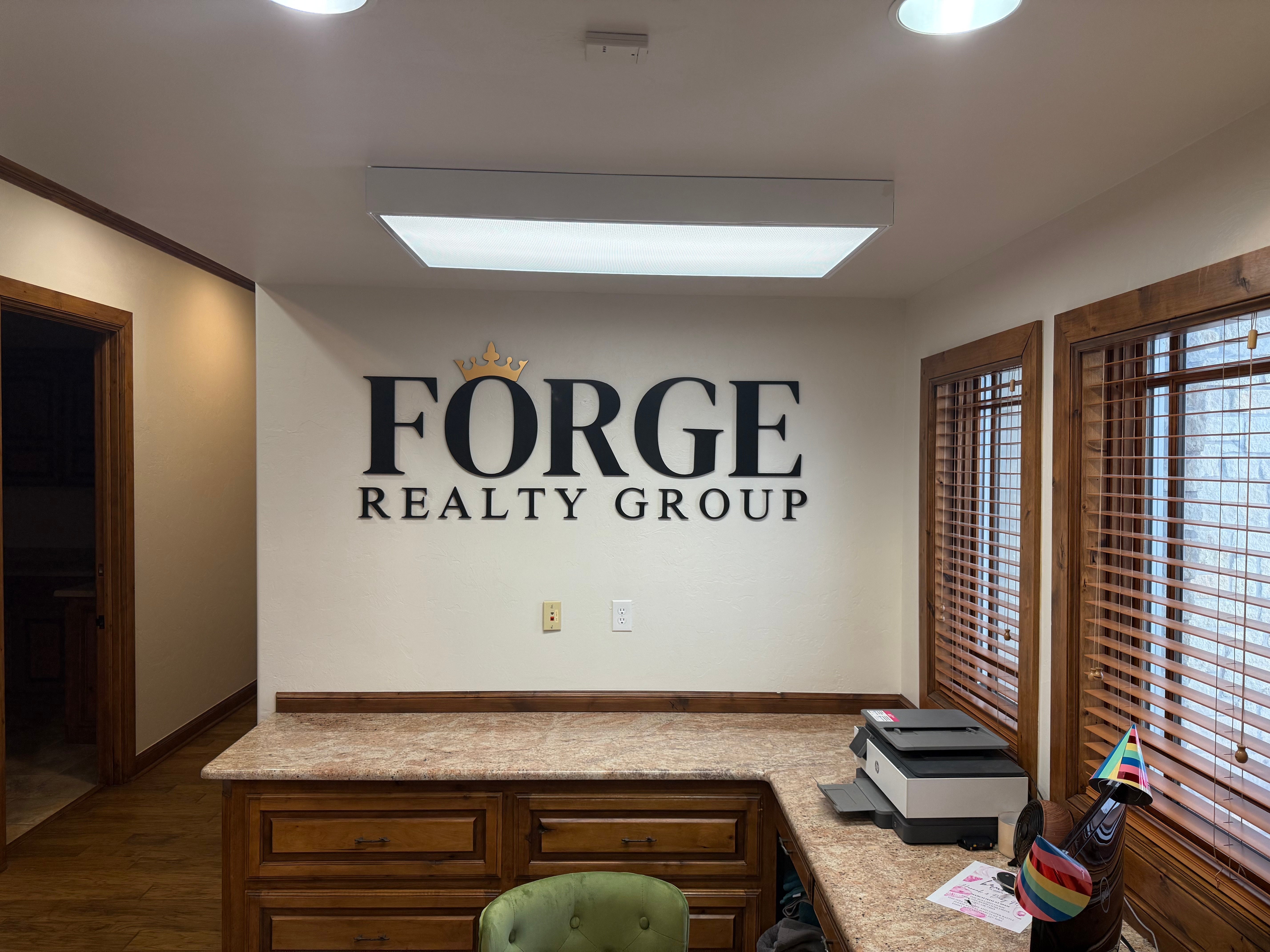 Dimensional Letters and Logos