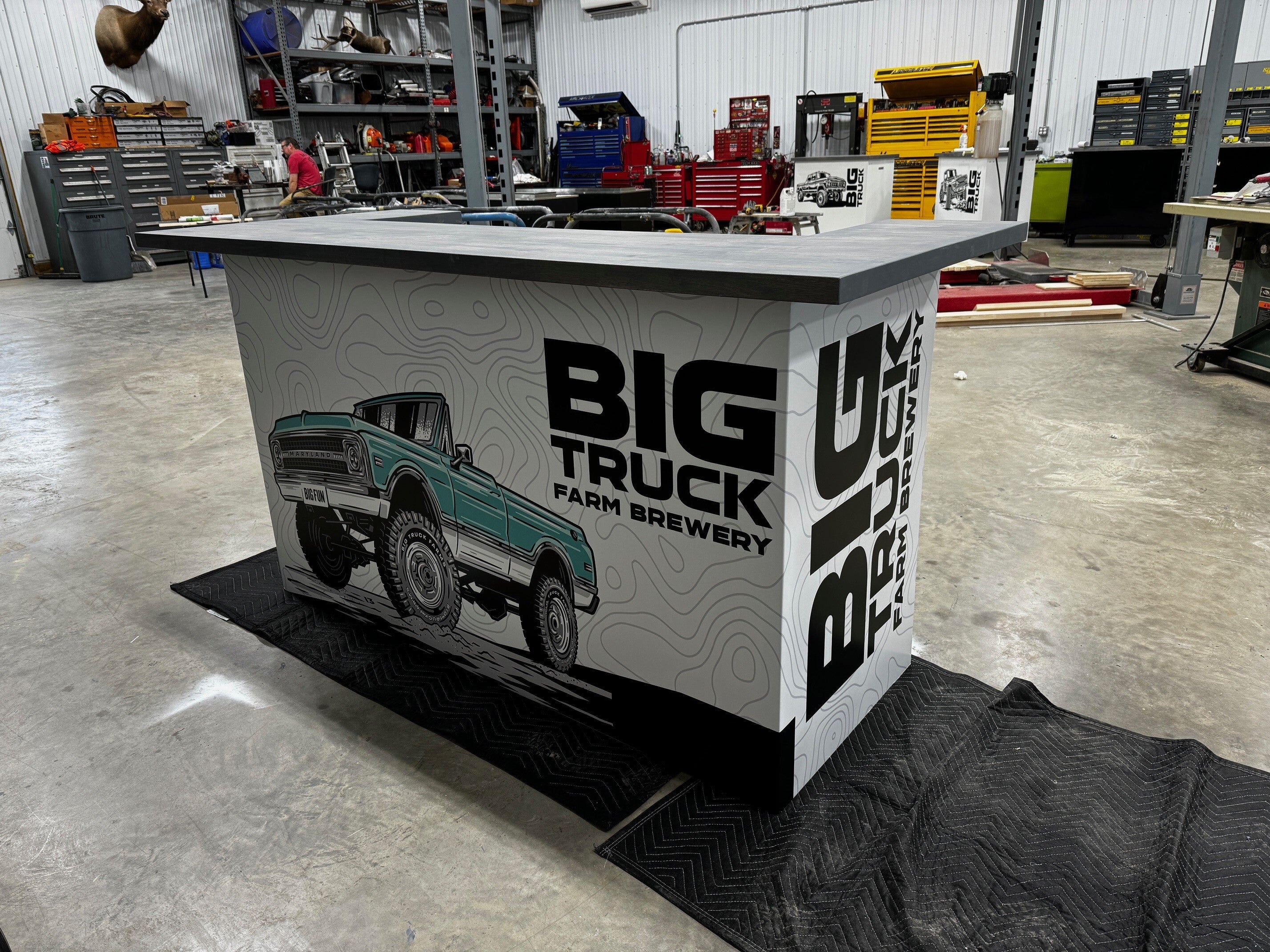 Digitally Printed Graphic Wrapping