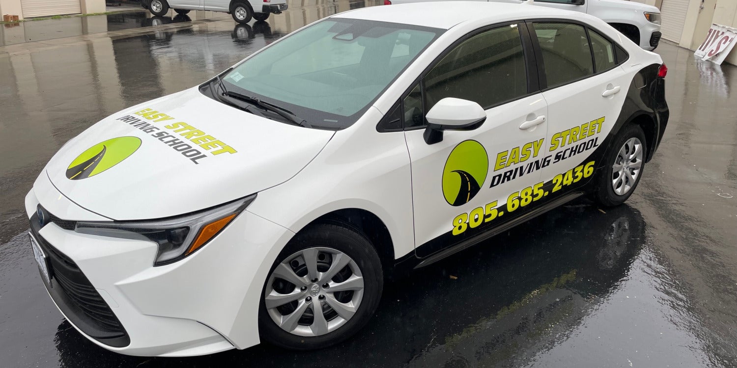 What Makes a Car Wrap Readable in 3 Seconds? A Design Guide for Danbury ...
