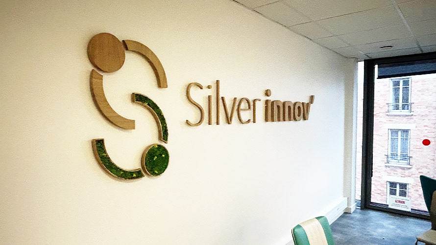 Une nouvelle déco pour la salle de réunion de SILVER INNOV.