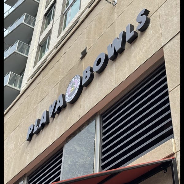 Playa Bowls Arlington Shines with New Channel Letter and Blade Sign for Grand Opening